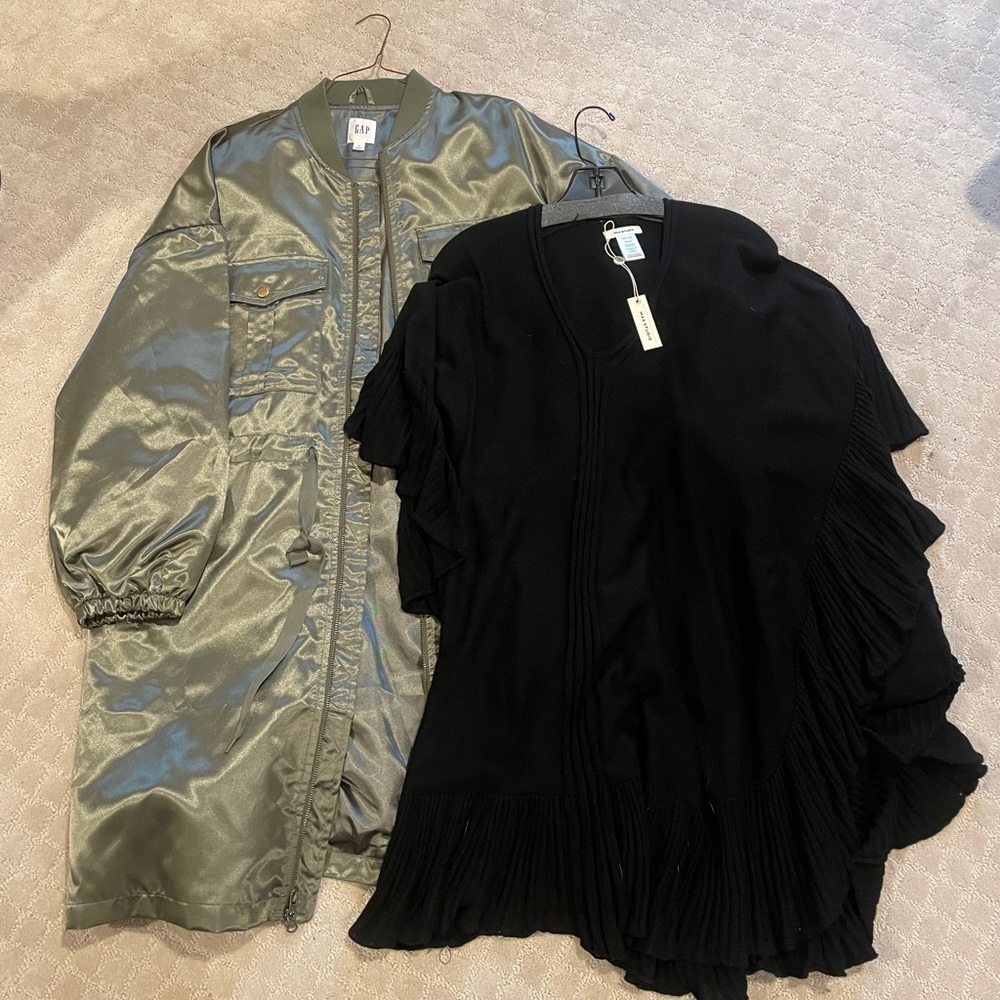 2 for 1 Special! Never Worn GAP Anorak Jacket and NWT MAX Studio Caftan top, XL